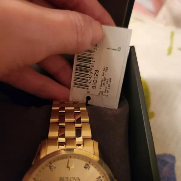 BRAND NEW Men's Bulova Classic Sutton Watch w/Diamond accents!! - Picture 5 of 12